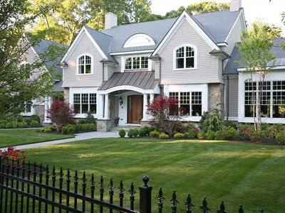 99 Old Colony Rd