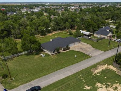 1607 Delta St