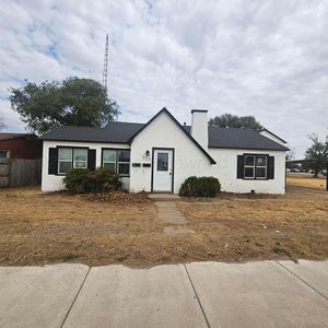 Property at 525 SE 2nd St, Tulia, TX