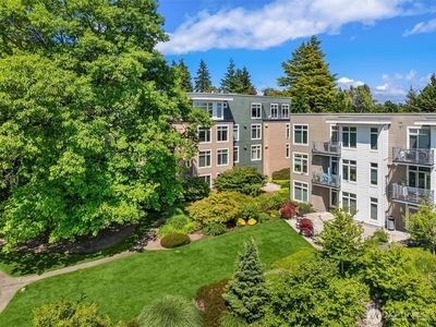 145 Ferncliff Avenue NE #D338