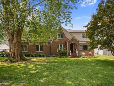 6621 Kanawha Ave SE