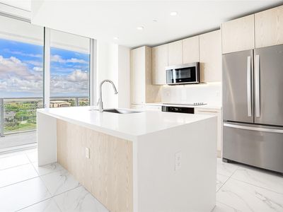 2000 Metropica Way #2501