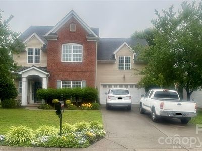 411 Shoreham Ln