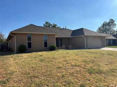 32 Corona Dr