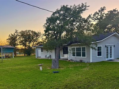 401 Chinaberry Ln
