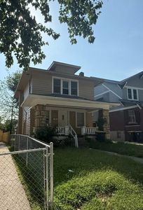 307 N Lawn Ave