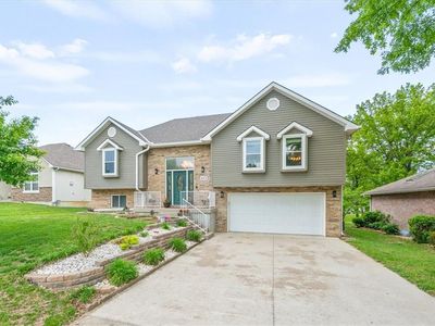 415 Hazelwood Dr