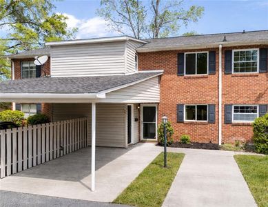 2218 Shadow Valley Rd APT B