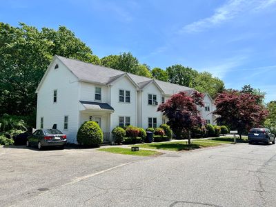 71 Brook St