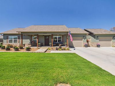 1404 Hobbs Ct