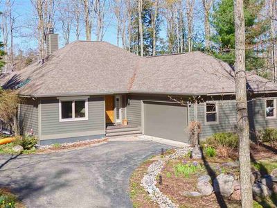 2857 Greenbriar