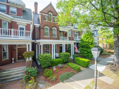 715 Colonial Ave