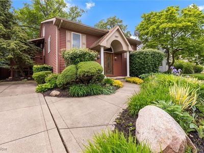 13817 Lakewood Heights Blvd