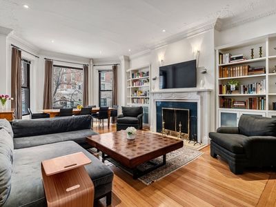 37 Bay State Rd APT 3