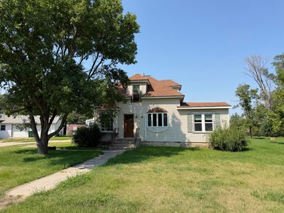 304 W 10th St