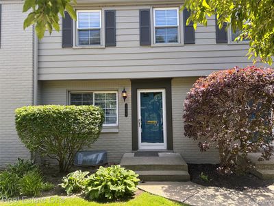Property at 1675 Graefield Rd, Birmingham, MI