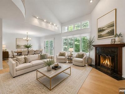 91 Lakeview Dr