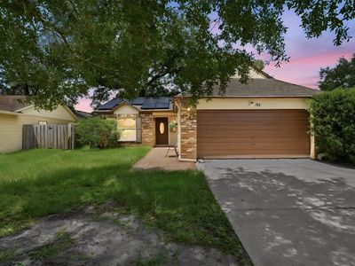 723 OAK MANOR CIRCLE