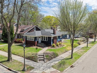 1692 Stanford Ave