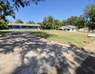 Property at 208 Miller St, Mount Vernon, TX