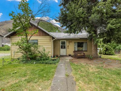 620 S Main St