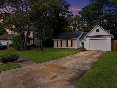 110 Dudley Ln