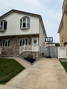 395 Stobe Ave