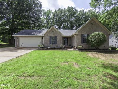 102 Candlewick Dr