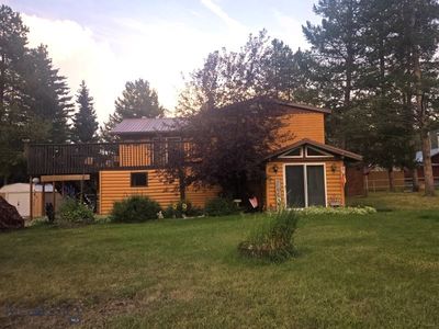 19 Greens Ln
