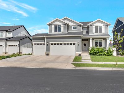 506 N Commodore Ln