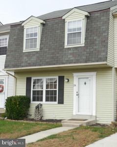 24 Chesthill Ct