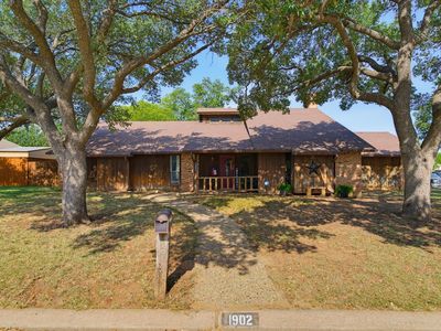 1902 Green Ridge Ct