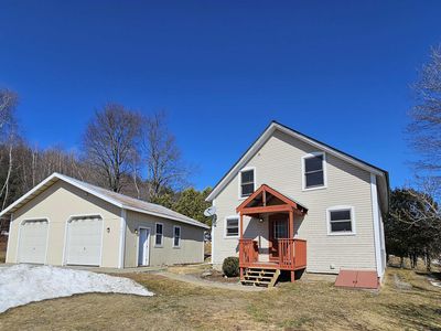 941 Main Street North