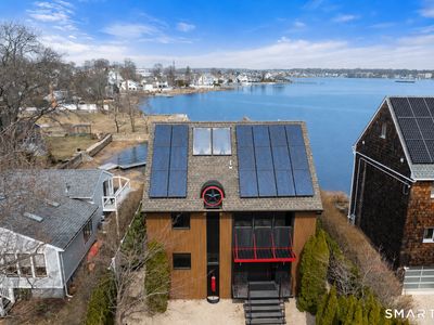 17 Seabreeze Place