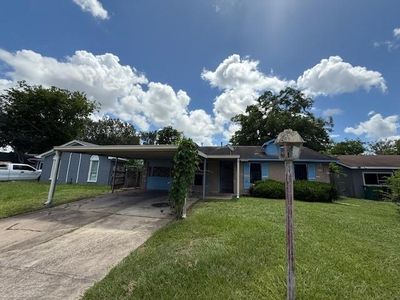 Property at 12939 Segrest Dr, Houston, TX