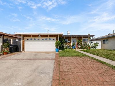 Property at 21017 Violeta Ave, Lakewood, CA