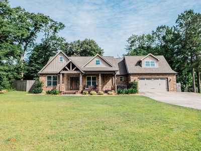 78 Lenora Dr