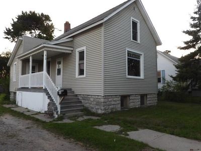 612 Saginaw St