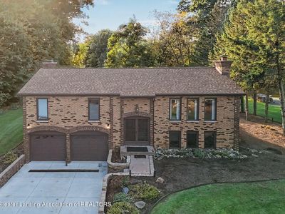 3874 Roland Dr