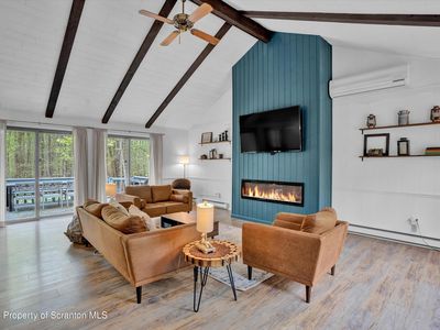 42 S Lehigh River Dr