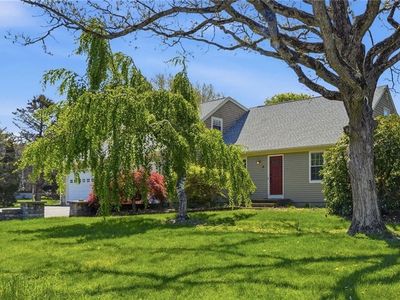 26 Ridgeside Ln
