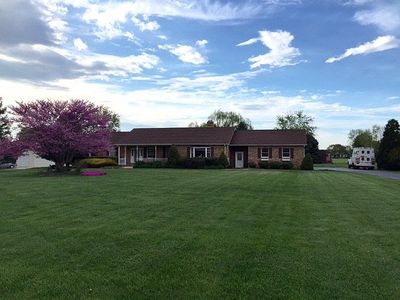 439 Commodore Dr