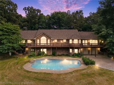 8510 Fairview Rd
