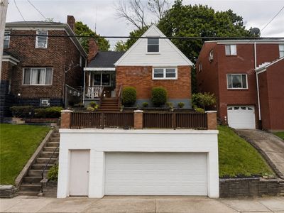 3474 Webster Ave