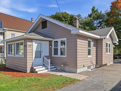 195 Jasper St