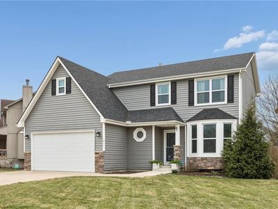 Property at 1011 Peggy Dr, Greenwood, MO