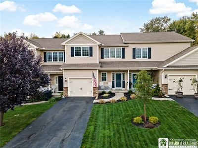 22 Casabella Dr