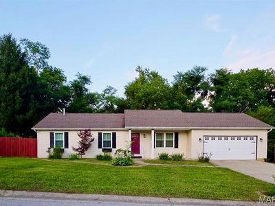 Property at 14 Innsbruck Ln, Shiloh, IL