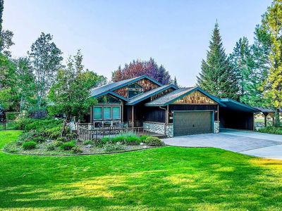 167 Cabinet View Country Club Rd