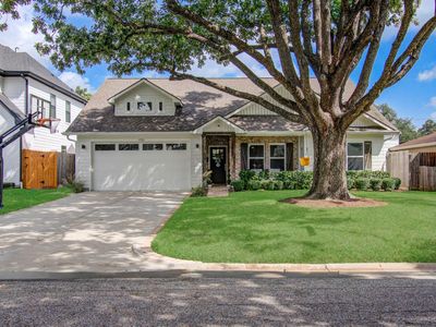 1722 Chippendale Rd